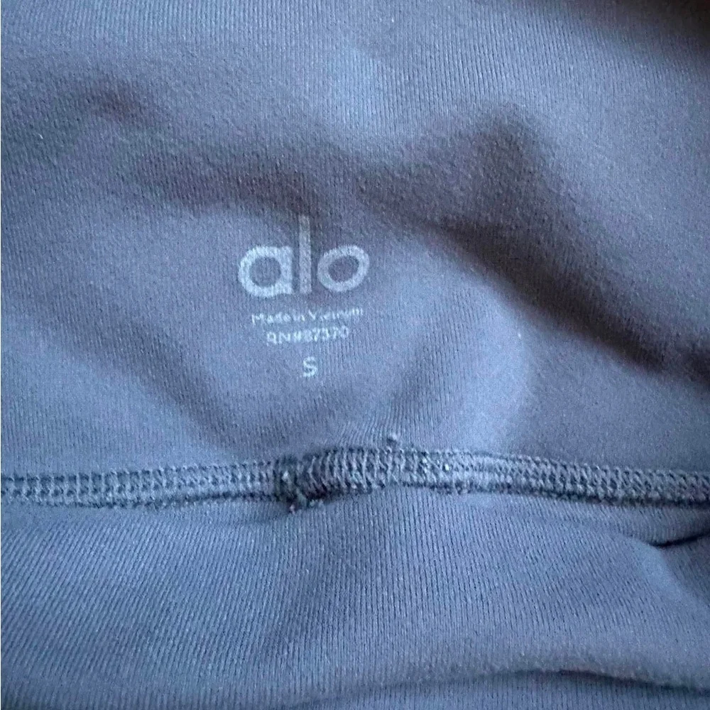 ALO Yoga Black High-Rise Performance Leggings Size  Small